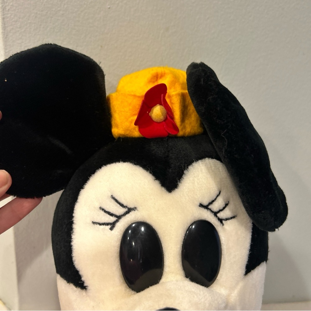 Plush vintage Minnie Mouse from Disneyland Disney World - Picture 5 of 9